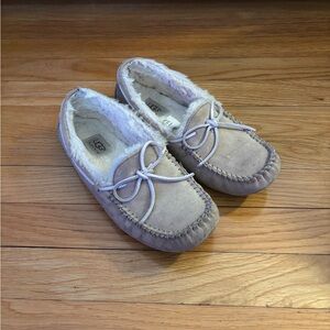 Ugh slippers Size 8